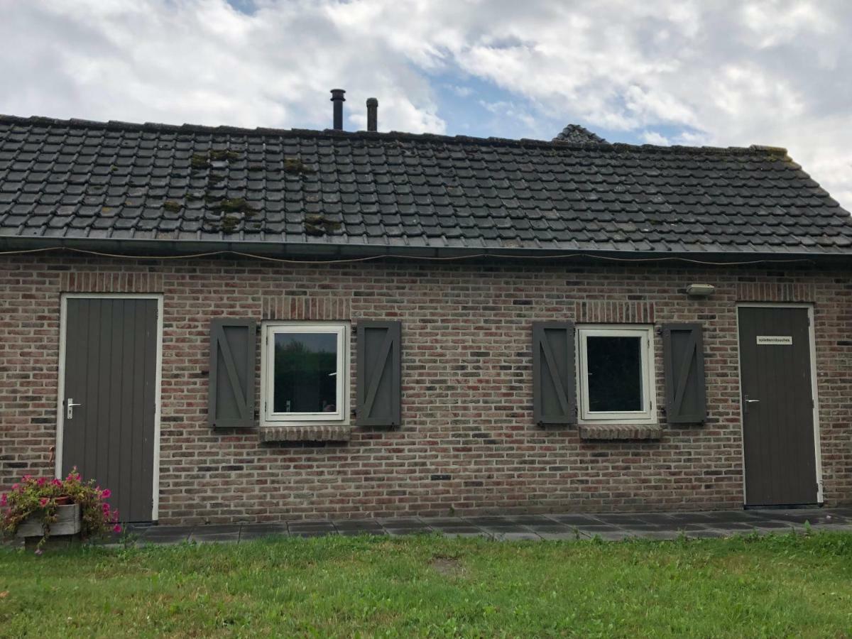 Trekkershut/Kampeerhut Hotel Hulst Exterior foto
